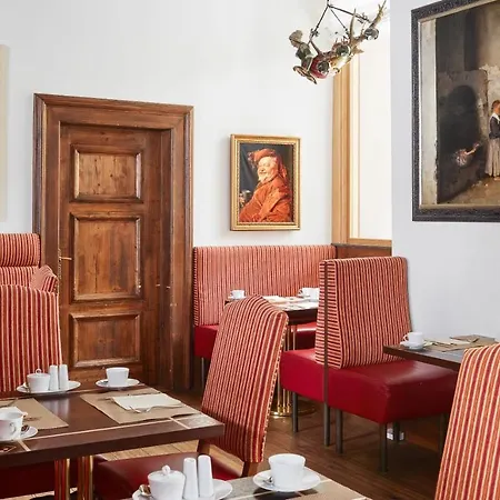 Living De Medici Hotel 4*