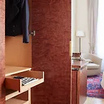 Living De Medici 4* دوسلدورف