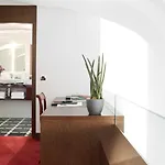 Living De Medici 4* دوسلدورف