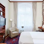 فندق Living De Medici دوسلدورف