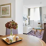 فندق Living De Medici 4*