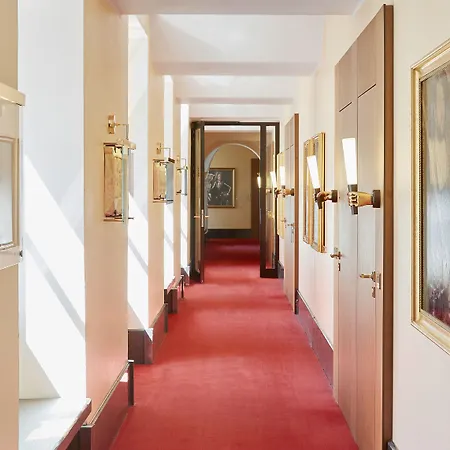 Hotel Living De Medici Dusseldorf