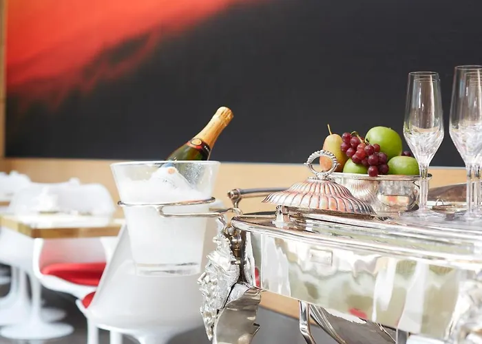 Otel Living De Medici Düsseldorf