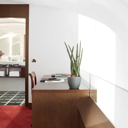 Living De Medici Hotel 4*