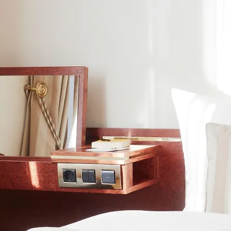 Living De Medici 4* دوسلدورف