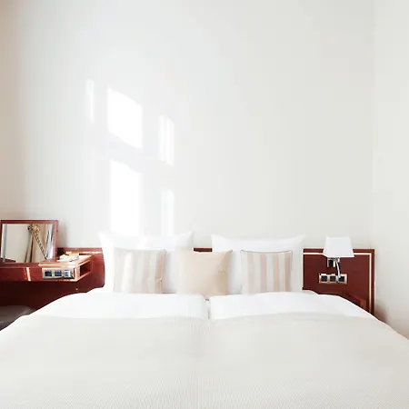 Living De Medici Hotel 4*