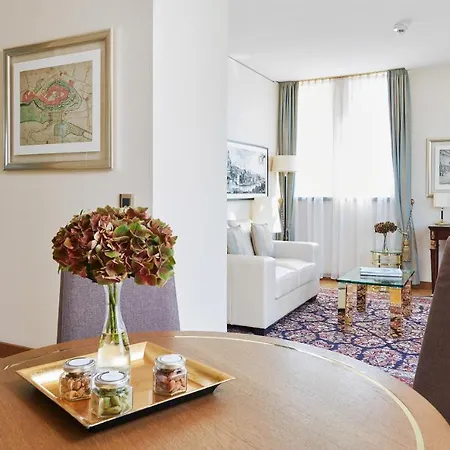 Hotel Living De Medici 4*